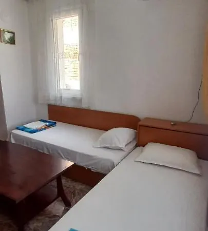 Casa Branca Hostel *